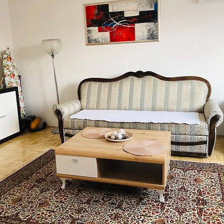Apartment Etna! Near To Airport 塞拉耶佛 外观 照片