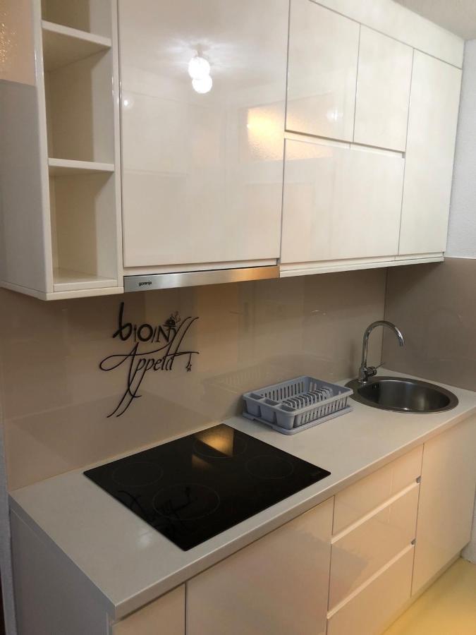 Apartment Etna! Near To Airport 塞拉耶佛 外观 照片